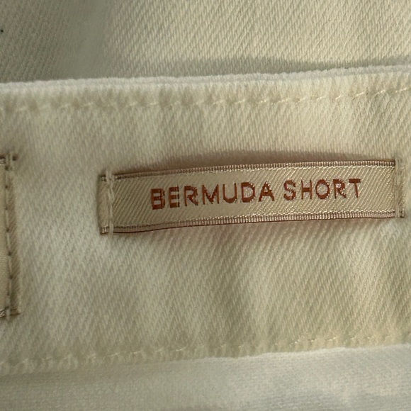 7 For All Mankind Jen 7 White Cotton Spandex Bermuda Shorts NWT Size 8 - Picture 4 of 8
